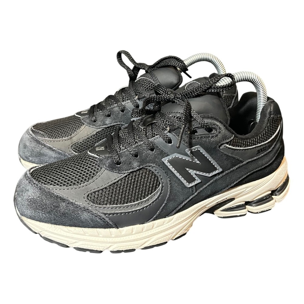 New Balance 2002R 6.5Y 7.5 Womens Black Suede Mesh Running Shoes GC2002BK